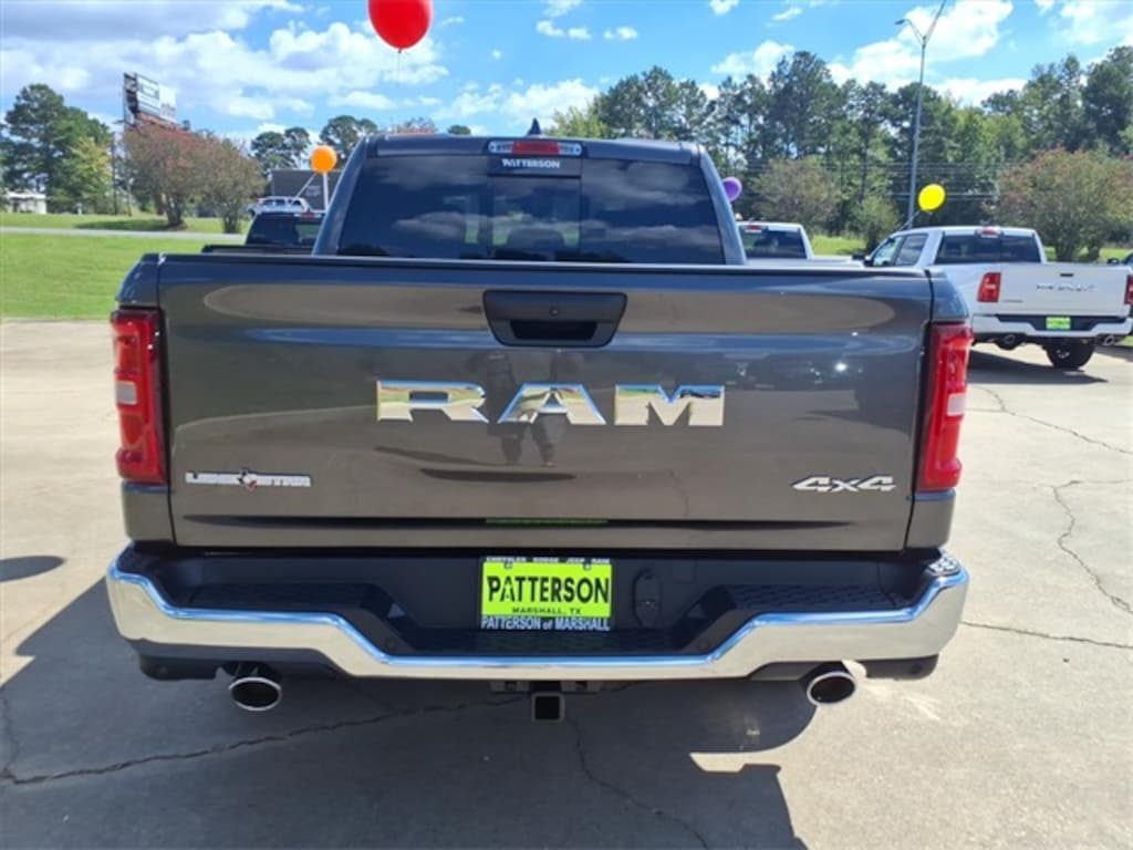 New 2026 Ram 1500 LONE STAR CREW CAB 4X4 5'7 BOX Pickup
