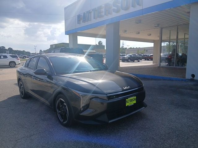 2025 Kia K4 EX AT's photo