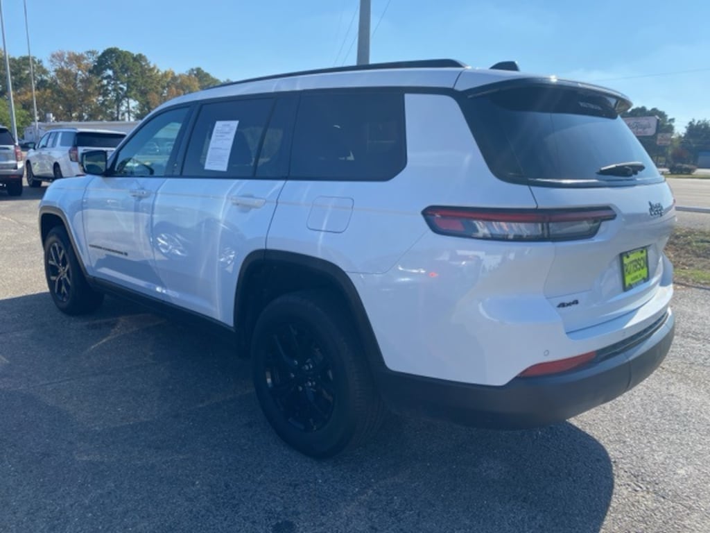 Used 2024 Jeep Grand Cherokee L Altitude SUV