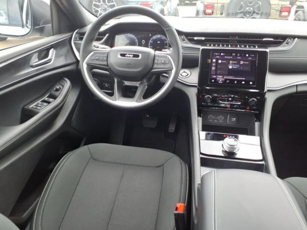New 2026 Jeep Grand Cherokee L L LAREDO X 4X2 Sport Utility