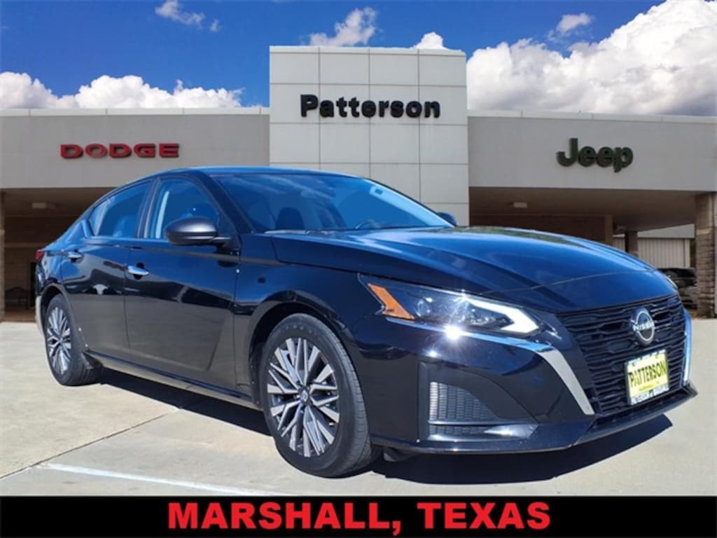 Used 2024 Nissan Altima 2.5 SV Sedan