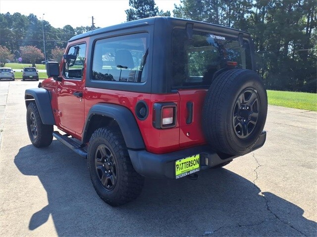 2022 Jeep Wrangler Sport photo 4