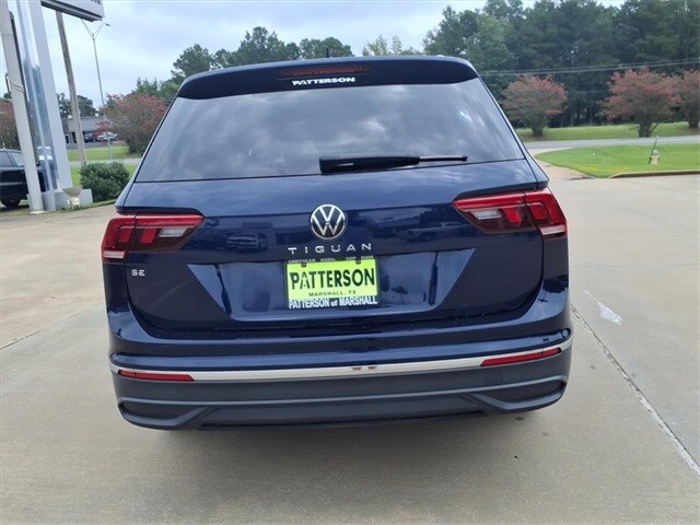 2022 Volkswagen Tiguan SE photo 2