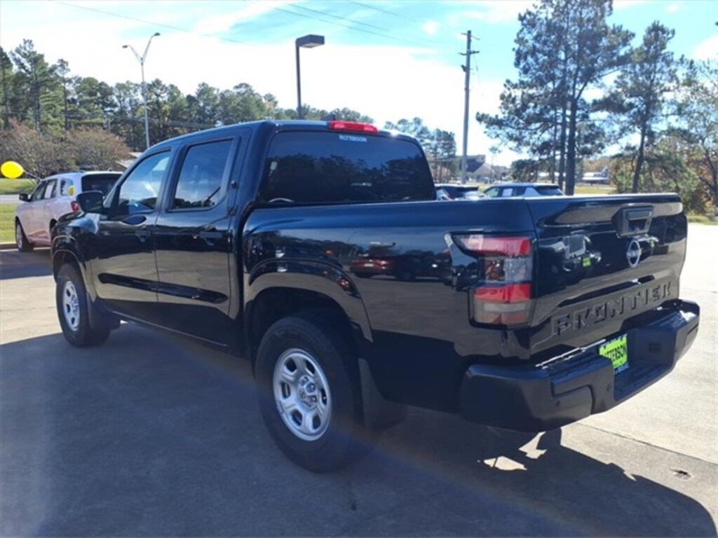 Used 2022 Nissan Frontier S Truck Crew Cab