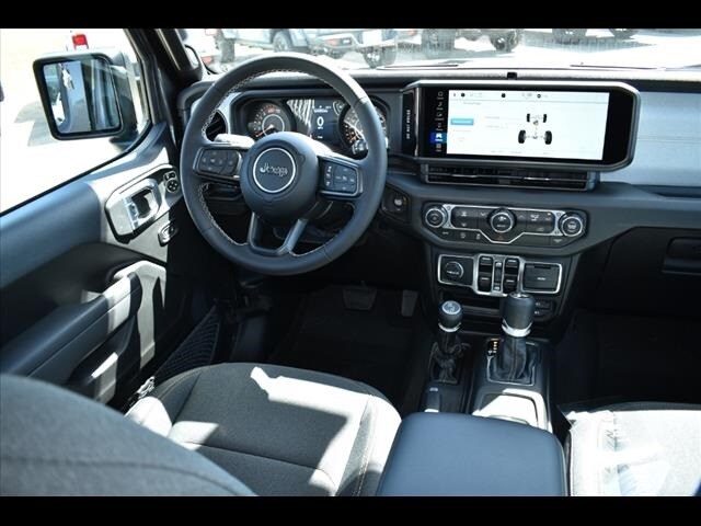 2025 Jeep Wrangler Sport S photo 4