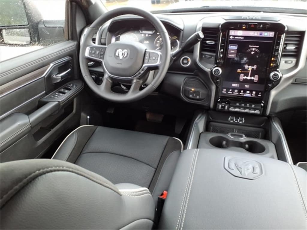 New 2026 Ram 2500 LARAMIE CREW CAB 4X4 6'4 BOX Pickup