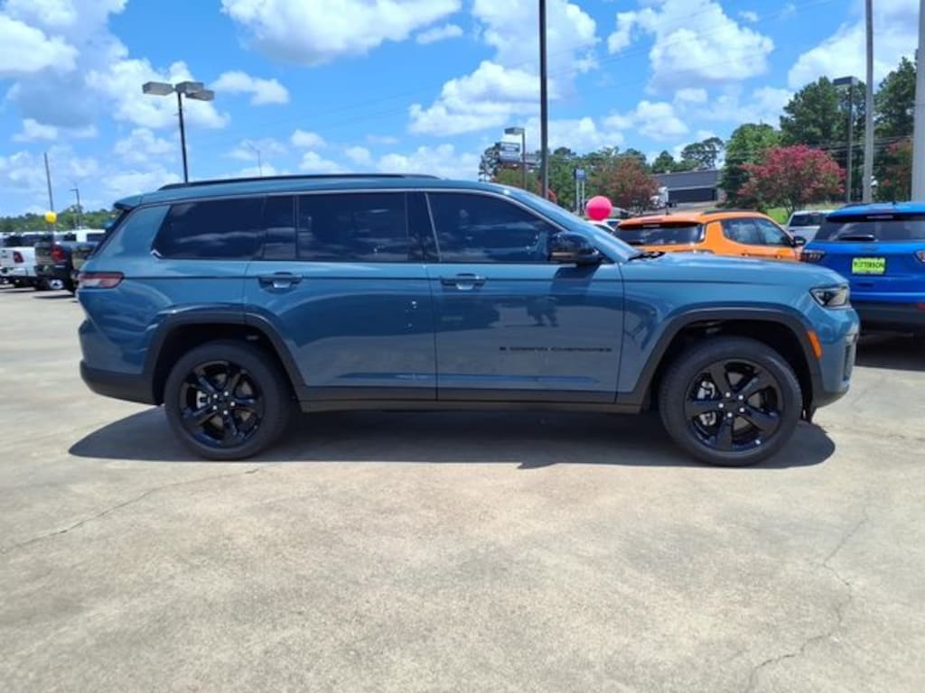 New 2026 Jeep Grand Cherokee L LIMITED 4X4 Sport Utility
