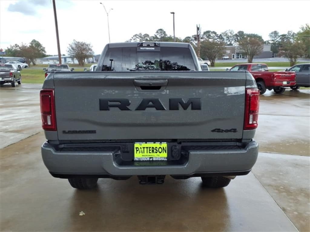 New 2026 Ram 2500 LARAMIE CREW CAB 4X4 6'4 BOX Pickup