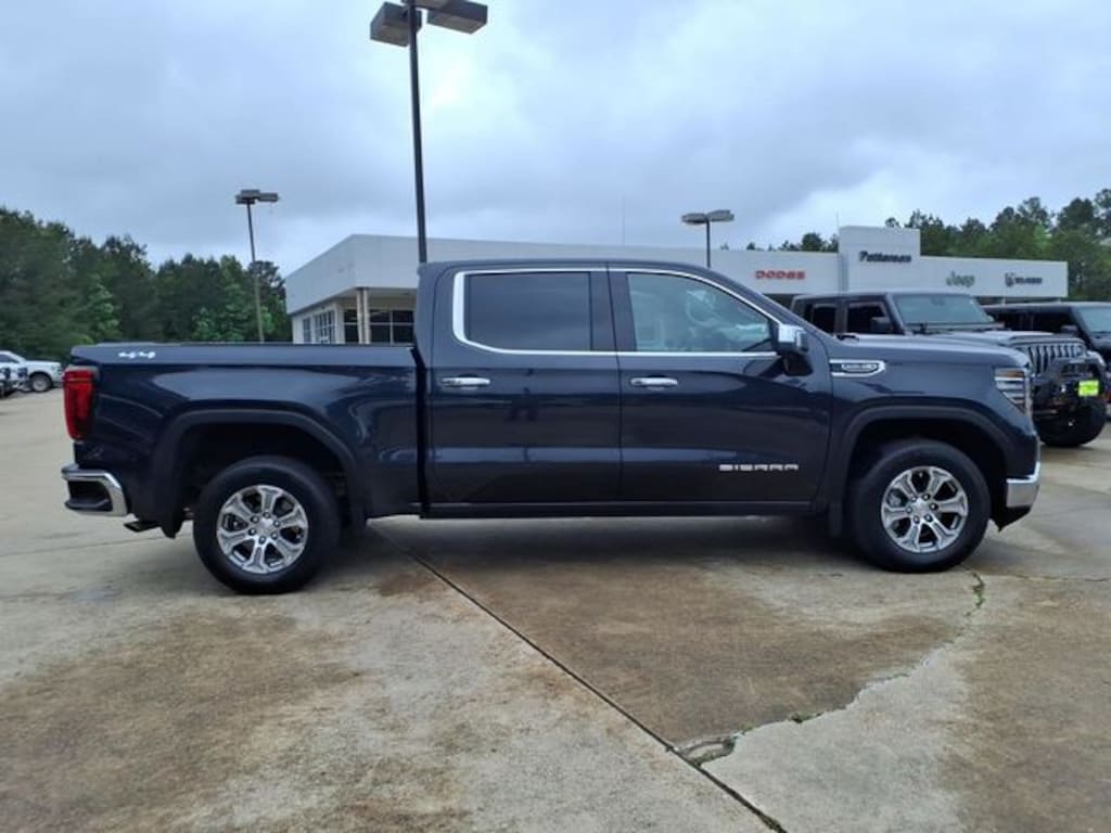 Used 2025 GMC Sierra 1500 SLT Truck Crew Cab