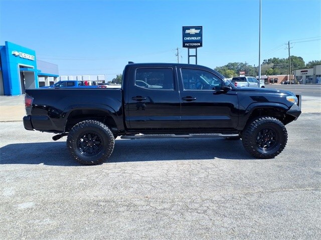 2023 Toyota Tacoma SR 4x4 photo 2