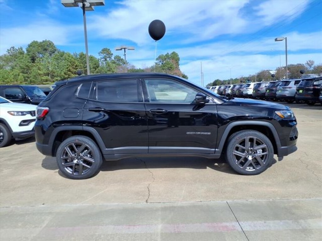New 2026 Jeep Compass LATITUDE ALTITUDE 4X4 Sport Utility