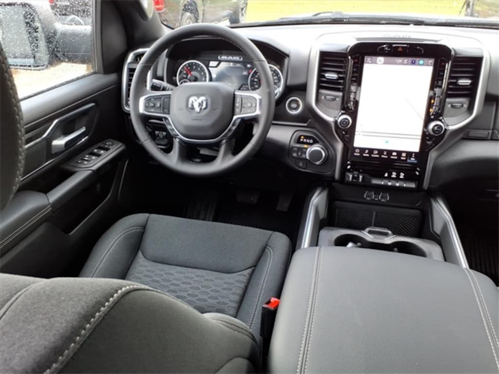 New 2026 Ram 1500 LONE STAR CREW CAB 4X4 5'7 BOX Pickup