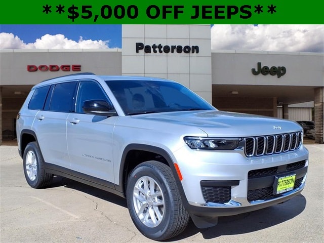 2025 Jeep Grand Cherokee L Laredo's photo