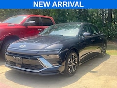 2025 Hyundai Sonata SEL Sedan