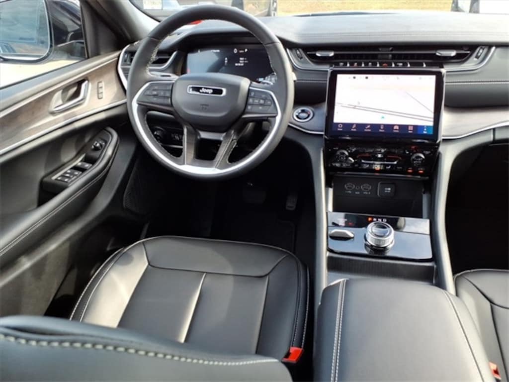 New 2025 Jeep Grand Cherokee L LIMITED 4X4 Sport Utility