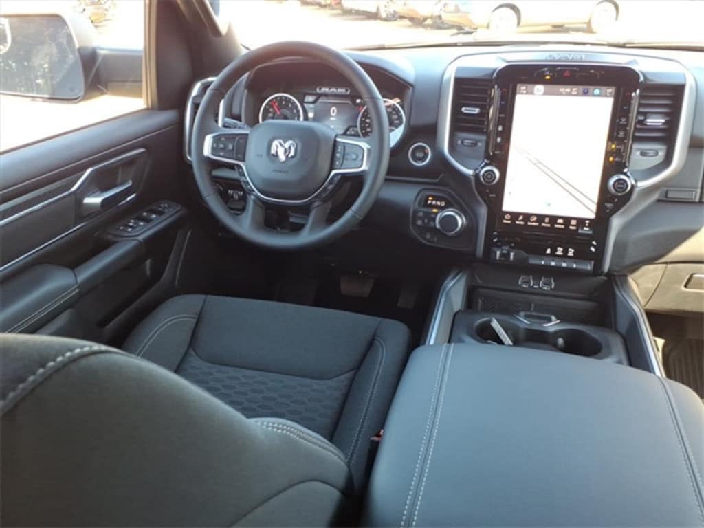 New 2026 Ram 1500 LONE STAR CREW CAB 4X4 5'7 BOX Pickup