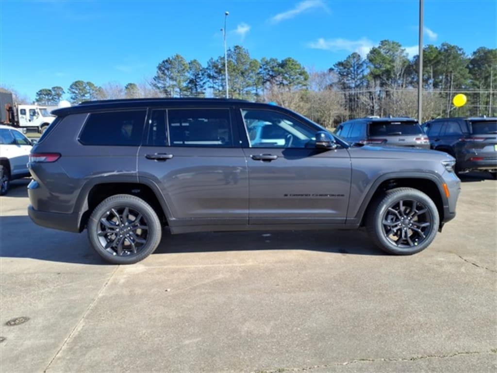 New 2025 Jeep Grand Cherokee L LIMITED 4X4 Sport Utility
