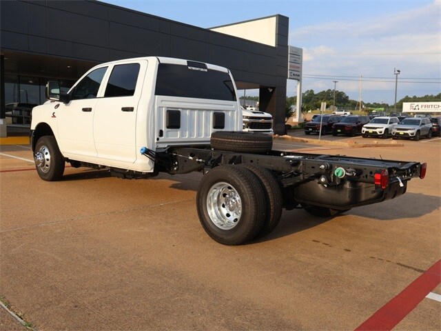 2025 Ram 3500 Tradesman photo 4