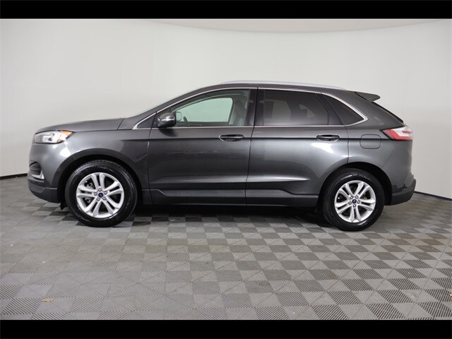 2020 Ford Edge SEL photo 2