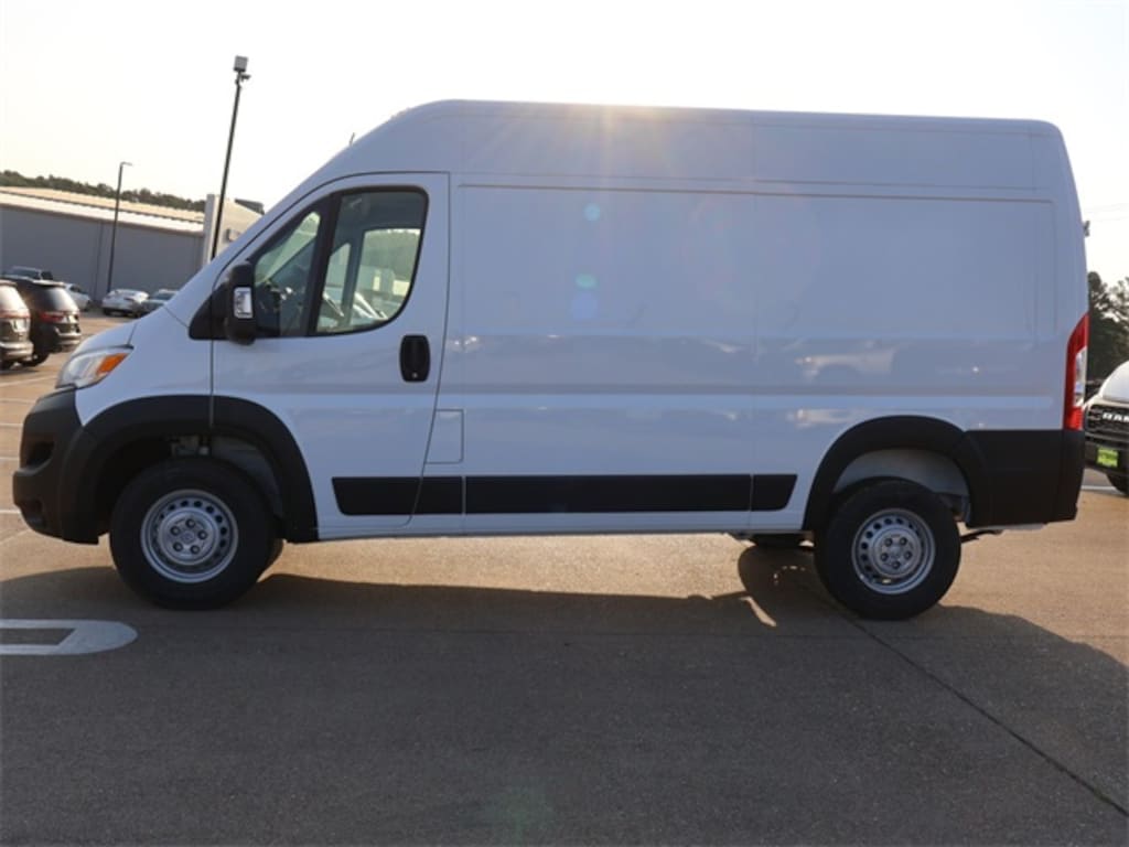 New 2025 Ram ProMaster PROMASTER 1500 TRADESMAN CARGO VAN HIGH ROOF 136' Cargo Van