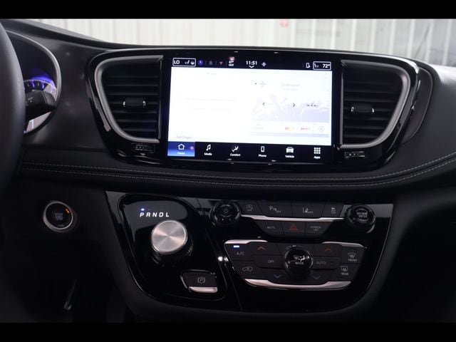 2026 Chrysler Pacifica Select - Photo 15