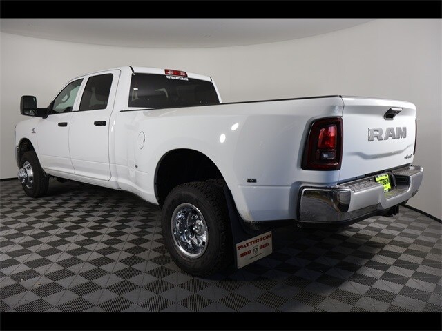 2026 Ram 3500 Tradesman photo 4