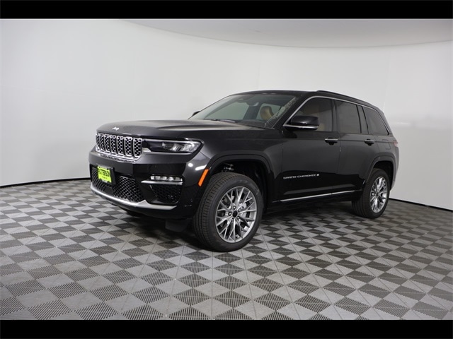 2025 Jeep Grand Cherokee Summit's photo
