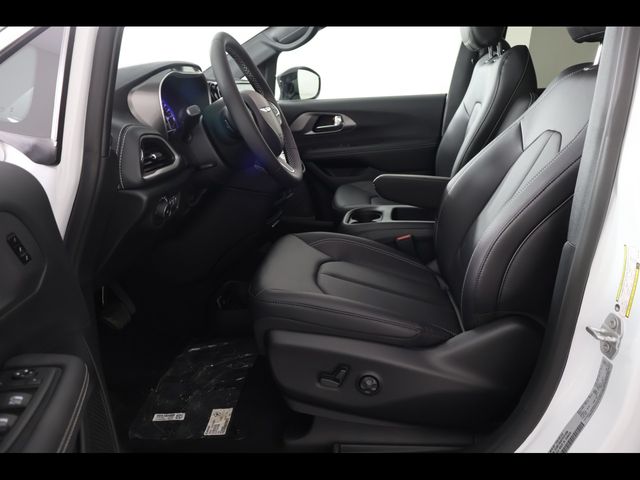 2026 Chrysler Pacifica Select - Photo 20