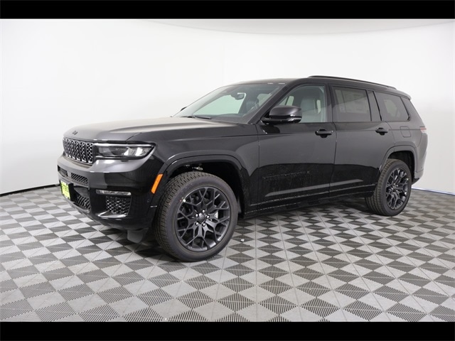 2025 Jeep Grand Cherokee L Summit's photo