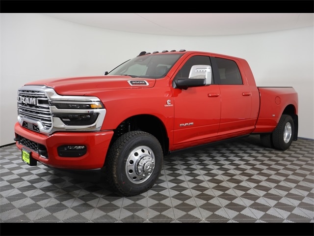 2026 RAM Ram 3500 Pickup Laramie's photo