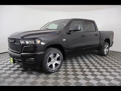 2026 Ram 1500 EXPRESS CREW CAB 4X2 5'7 BOX Pickup