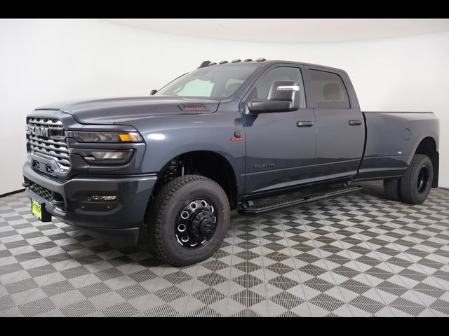 New 2026 Ram 3500 LONE STAR CREW CAB 4X4 8' BOX
