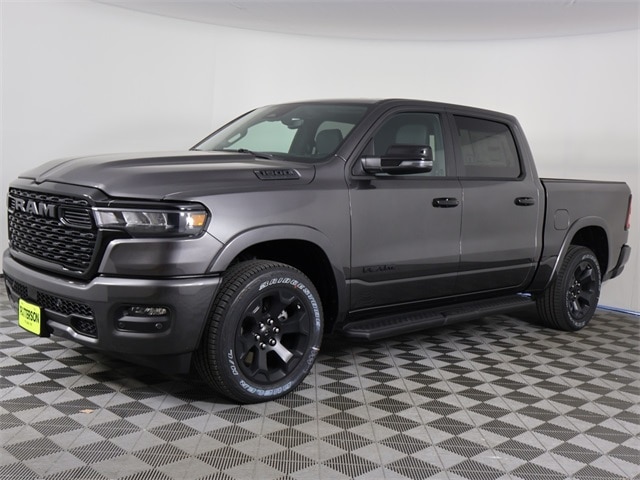 2025 Ram 1500 LONE STAR CREW CAB 4X4 5'7 BOX