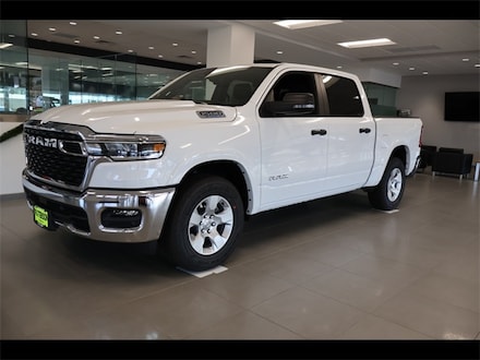 2025 Ram 1500 LONE STAR CREW CAB 4X4 5'7 BOX Pickup