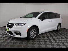 2026 Chrysler Pacifica SELECT Passenger Van