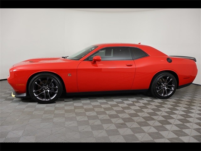 2023 Dodge Challenger R/T Scat Pack photo 2