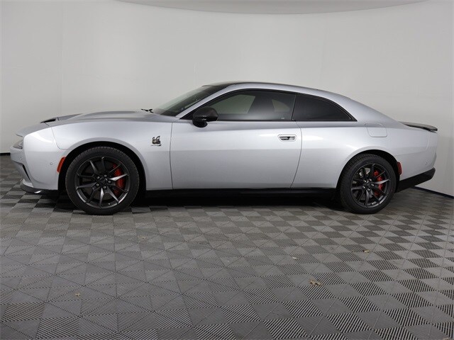 2024 Dodge Charger R/T Scat Pack photo 2