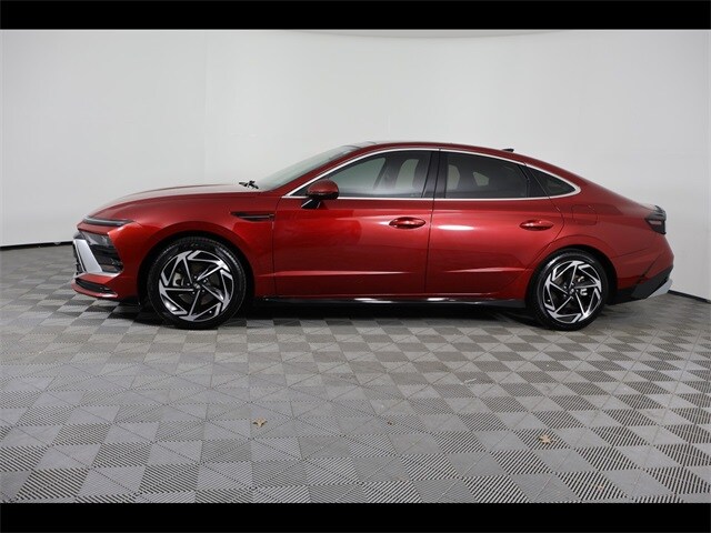 2024 Hyundai Sonata SEL Convenience photo 2