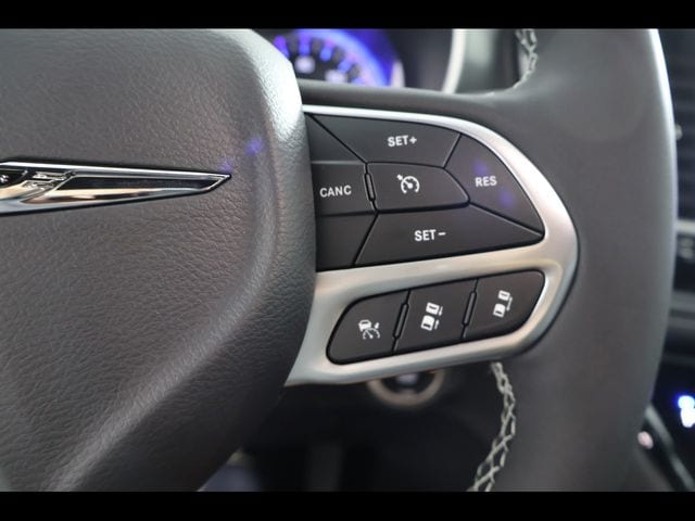 2026 Chrysler Pacifica Select - Photo 22