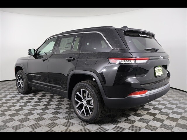 2025 Jeep Grand Cherokee Limited photo 4