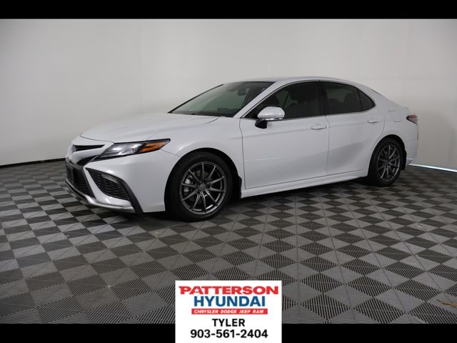 Used 2022 Toyota Camry Hybrid XSE