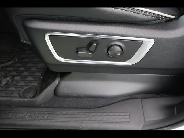 2026 RAM 1500 Laramie - Photo 15