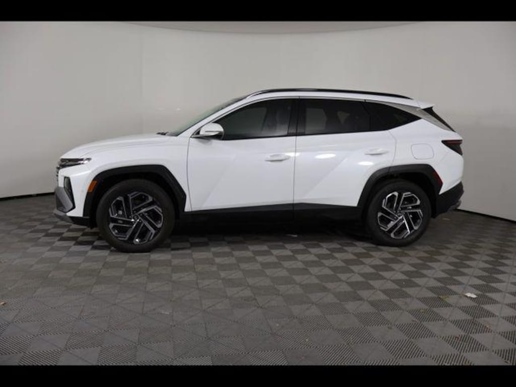 New 2026 Hyundai Tucson Hybrid Limited SUV