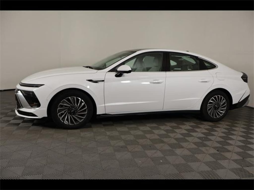 New 2026 Hyundai Sonata Hybrid Limited Sedan