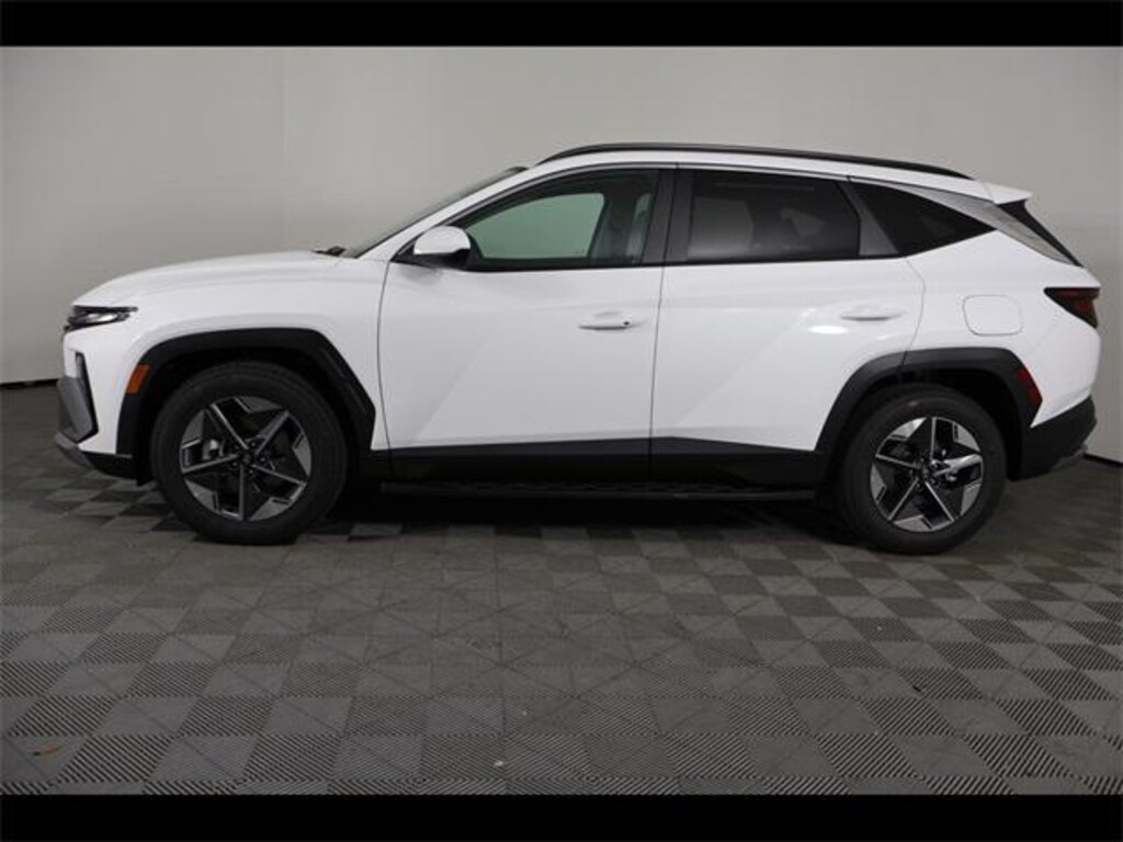 New 2026 Hyundai Tucson SEL FWD SUV