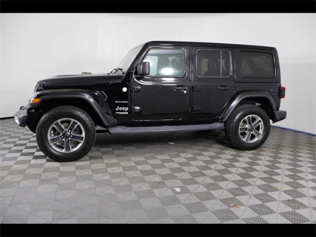 Used 2018 Jeep Wrangler Unlimited Sahara SUV
