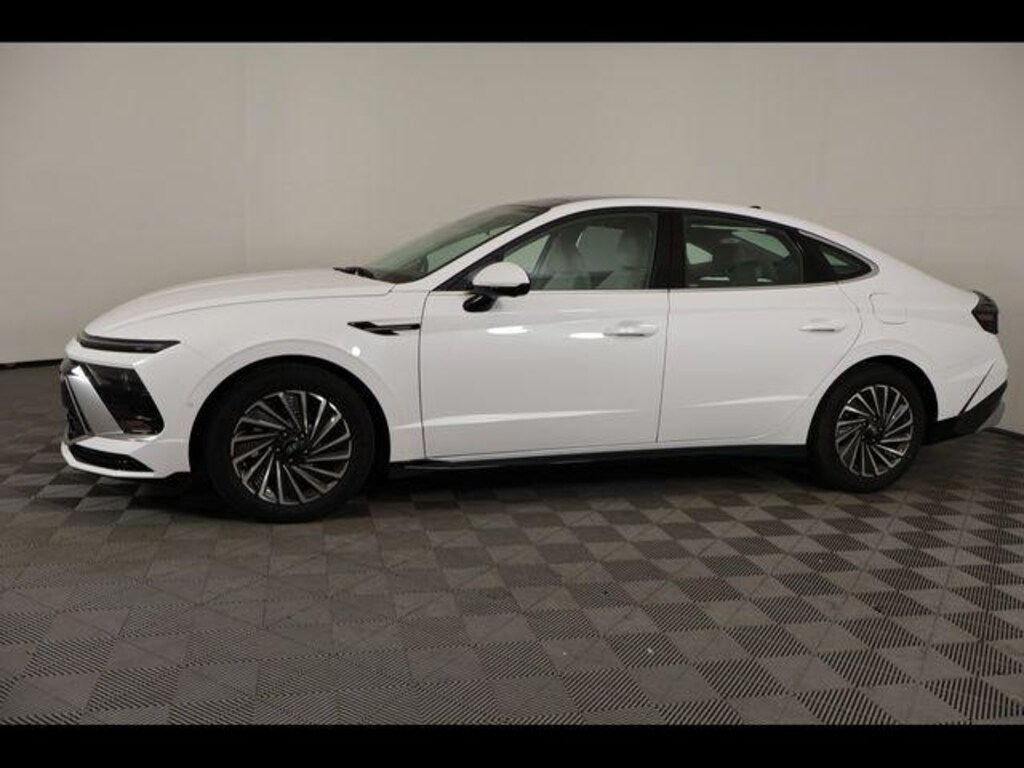 New 2026 Hyundai Sonata Hybrid Limited Sedan
