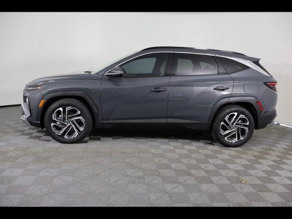 New 2026 Hyundai Tucson Limited FWD SUV