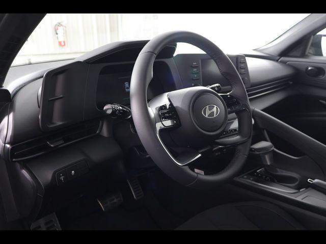 2026 Hyundai Elantra SEL Sport - Photo 11