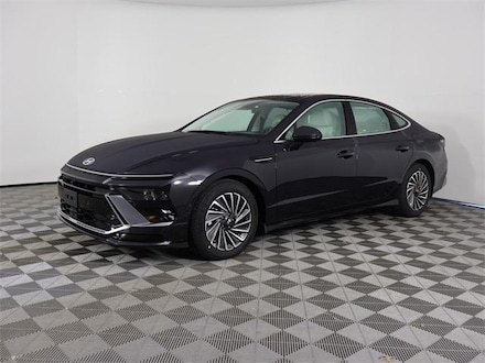 2025 Hyundai Sonata Hybrid Limited Sedan